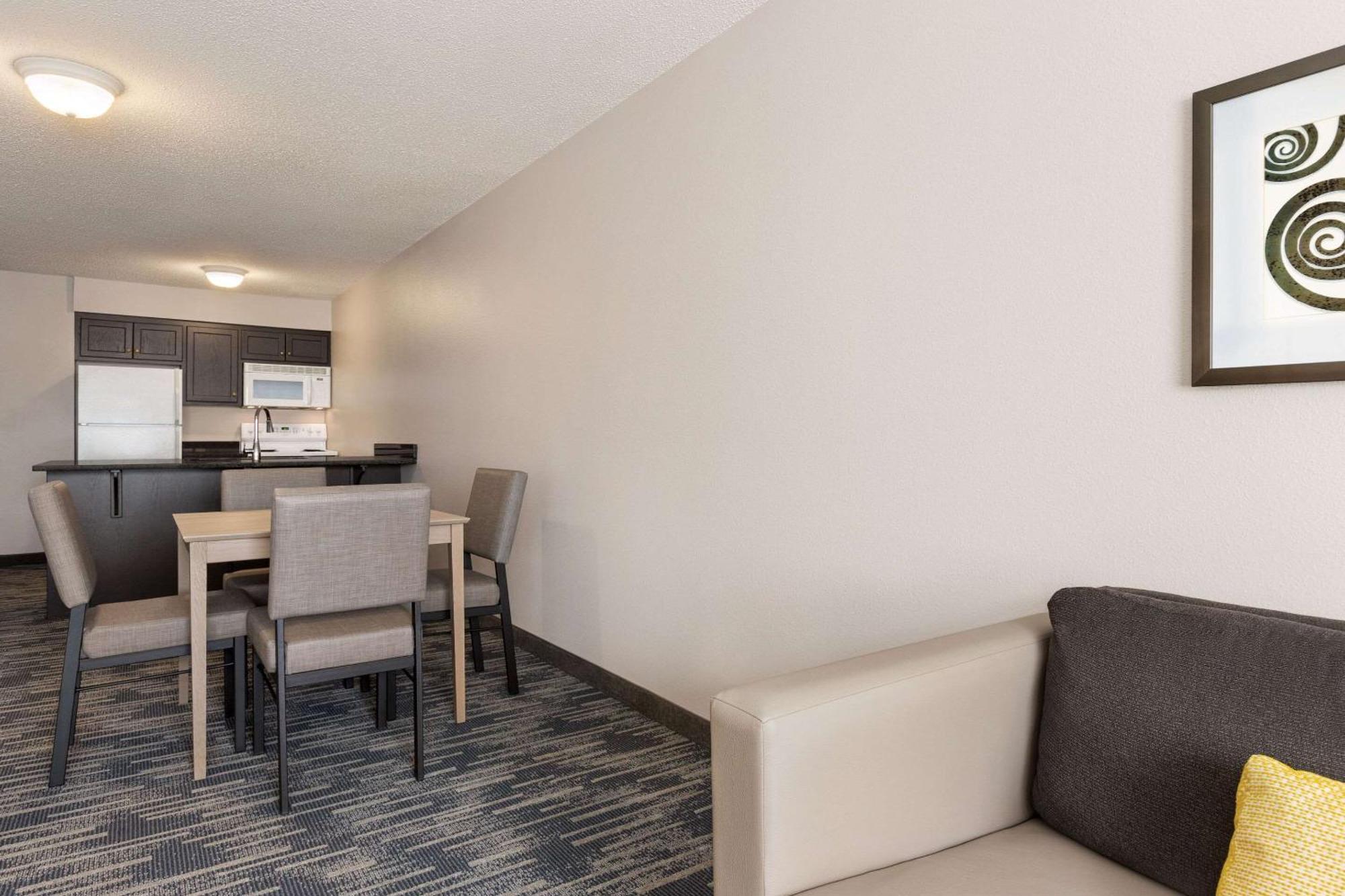 Country Inn & Suites By Radisson, St Cloud East, Mn Saint Cloud Eksteriør billede