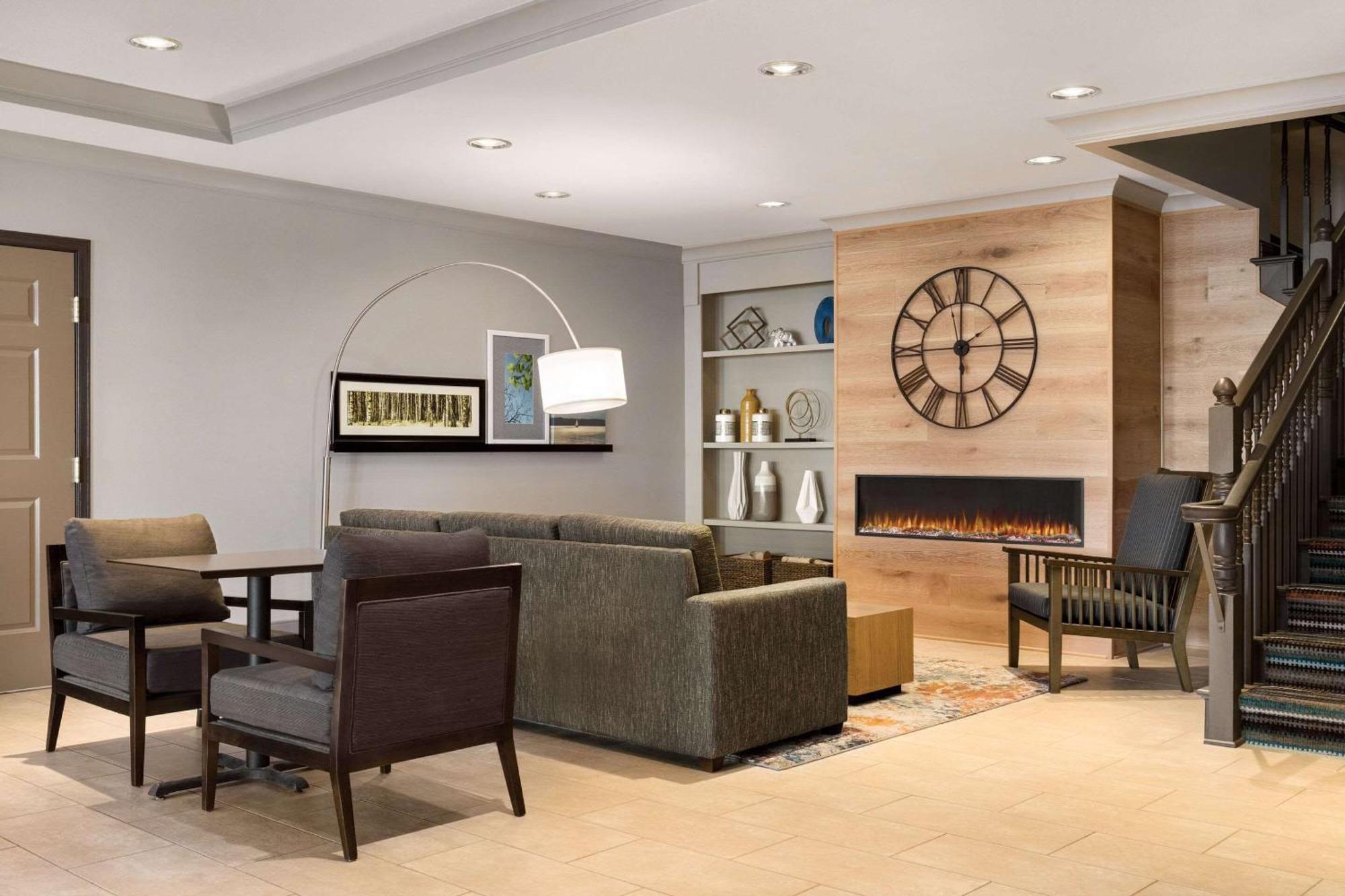 Country Inn & Suites By Radisson, St Cloud East, Mn Saint Cloud Eksteriør billede